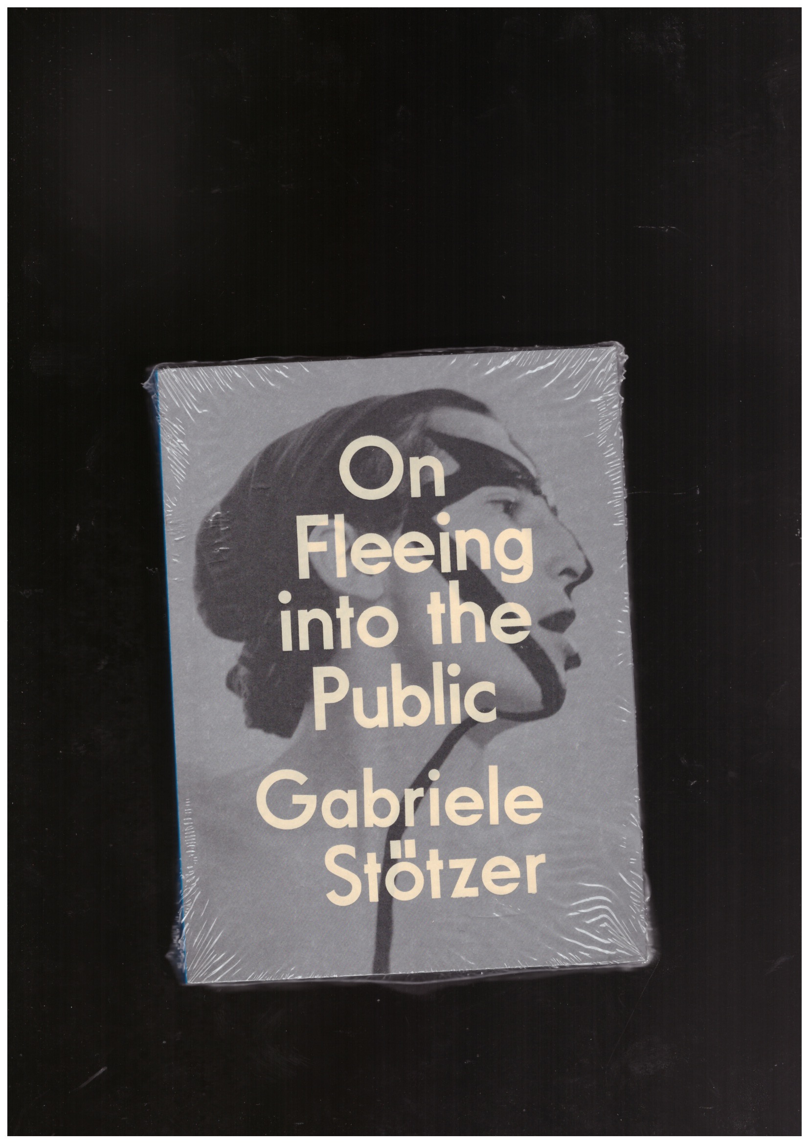 STÖTZER, Gabriele - On Fleeing into the Public